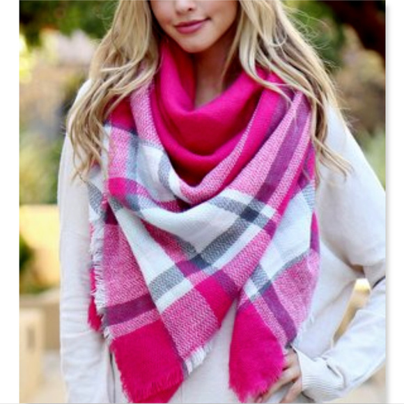 Accessories - Pink Blanket Scarf